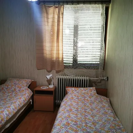 Anci Vendeghaz * Gyenesdiás